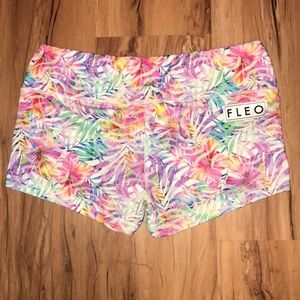 Fleo Shorts